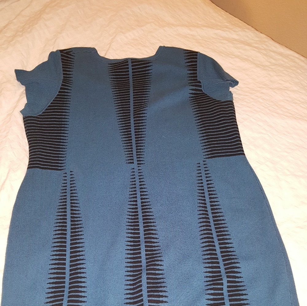 **SOLD**  BODYCON SWEATER DRESS - Picture 4 of 5